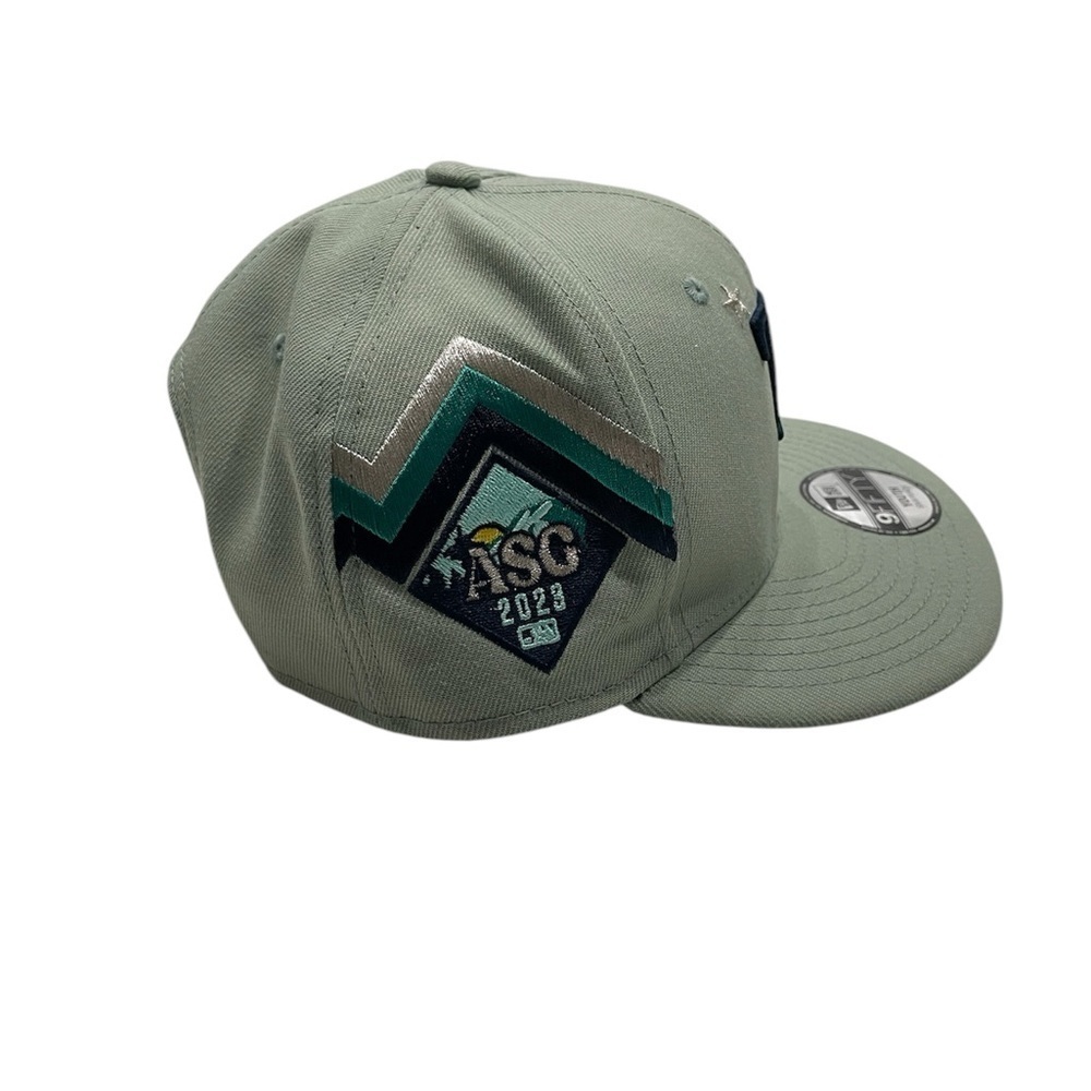 New Era Green Cap - Picture 2 of 8
